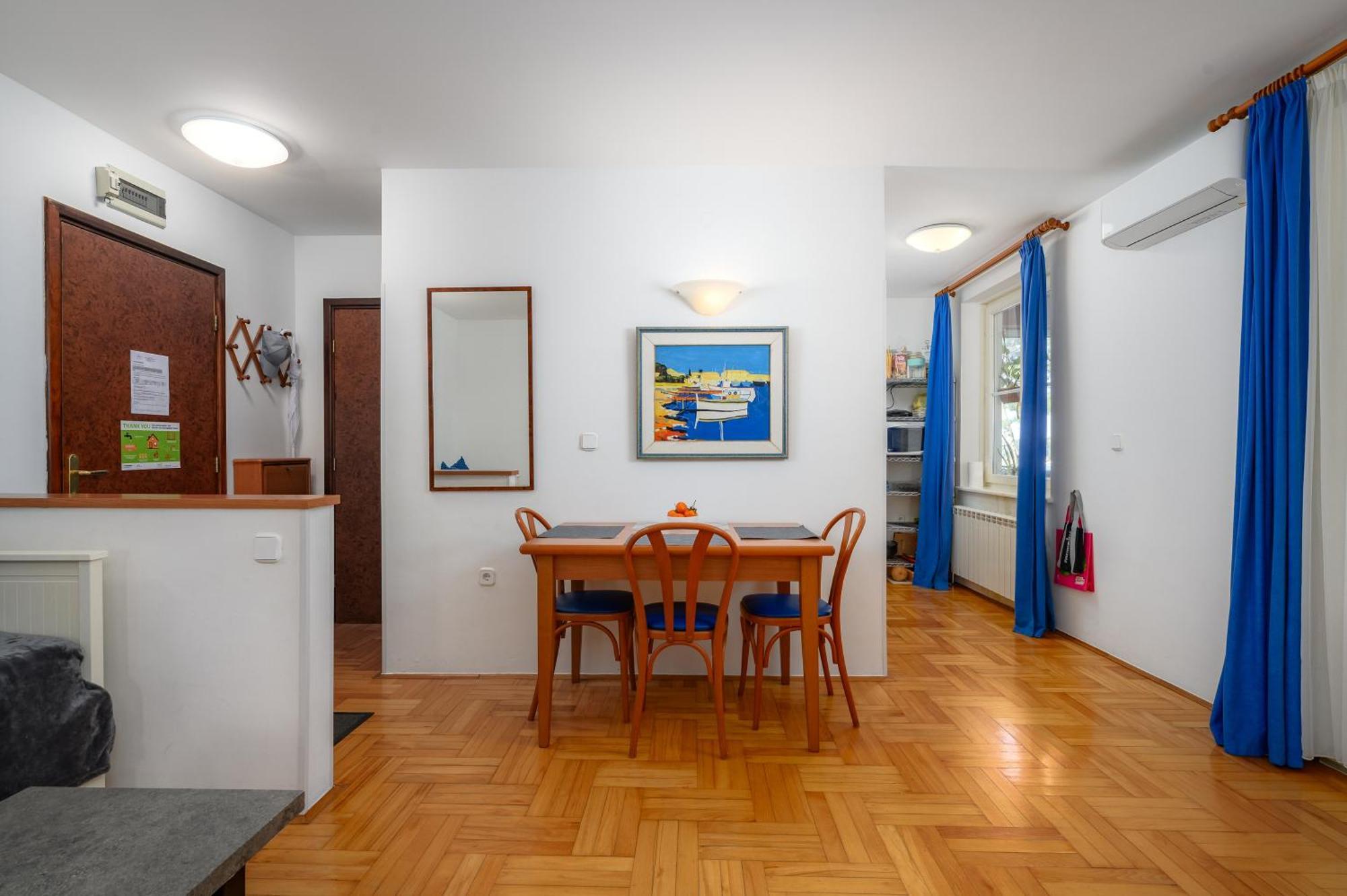Valdepian 3br With Balcony With Sea View Basanija